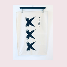 Load image into Gallery viewer, 'Huia Kiss Kiss Kiss' | Tea Towel | HDNZ
