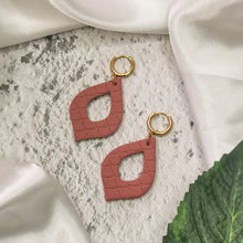 Load image into Gallery viewer, Quilted Teardrop Huggies | Earrings | Arias Design Co