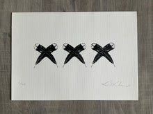 Load image into Gallery viewer, ‘Huia Kiss Kiss Kiss’ | Unframed A3 Print | Limited &amp; Signed | HDNZ
